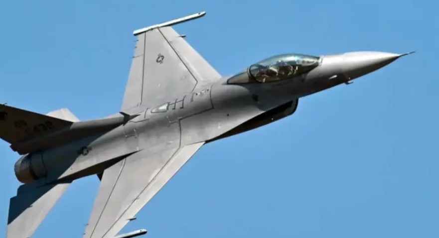 EE.UU. ofrece donar 24 aviones F-16 a Colombia en negociaciones para renovar flota de la FAC
