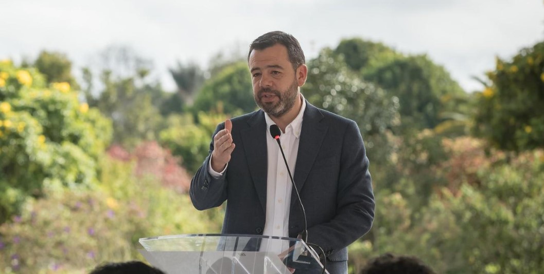 ¡ESCÁNDALO NACIONAL! Interceptación revela que un MENOR de 13 años iba a ATENTAR contra el Alcalde de Bogotá