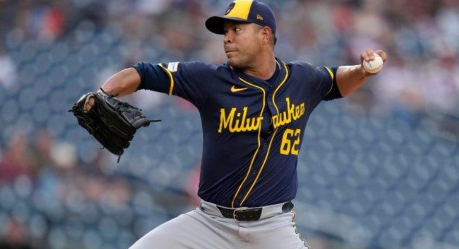 ¡Imparable Quintana! Octava victoria para el colombiano en una paliza de los Cerveceros sobre los Nacionales