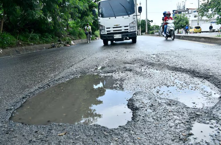 Crecen quejas por deterioro de malla vial en Soledad y Barranquilla