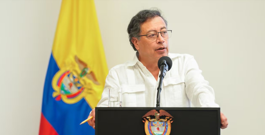 Petro destaca datos de desempleo como evidencia de recuperación económica