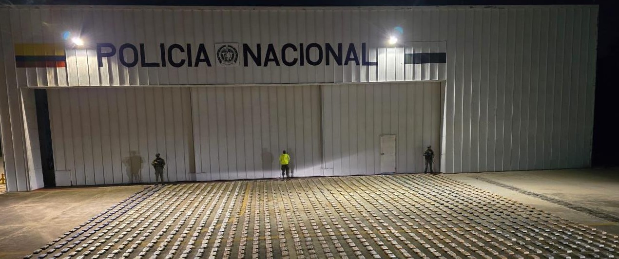 Incautan dos toneladas de cocaína ocultas en caletas subterráneas en Cartagena