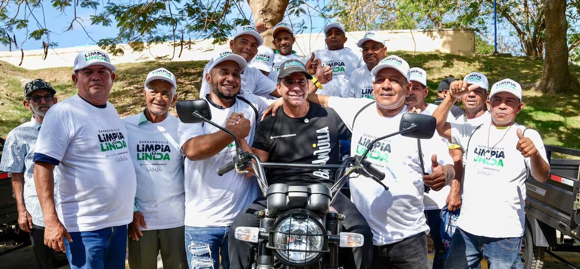 Entregan motocarros a beneficiarios del programa de Sustitución de Vehículos de Tracción Animal