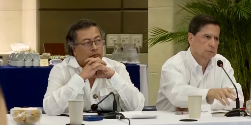 Inició reunión clave entre Petro, su equipo de ministros y la cúpula militar: este jueves saldrá el decreto de conmoción interior