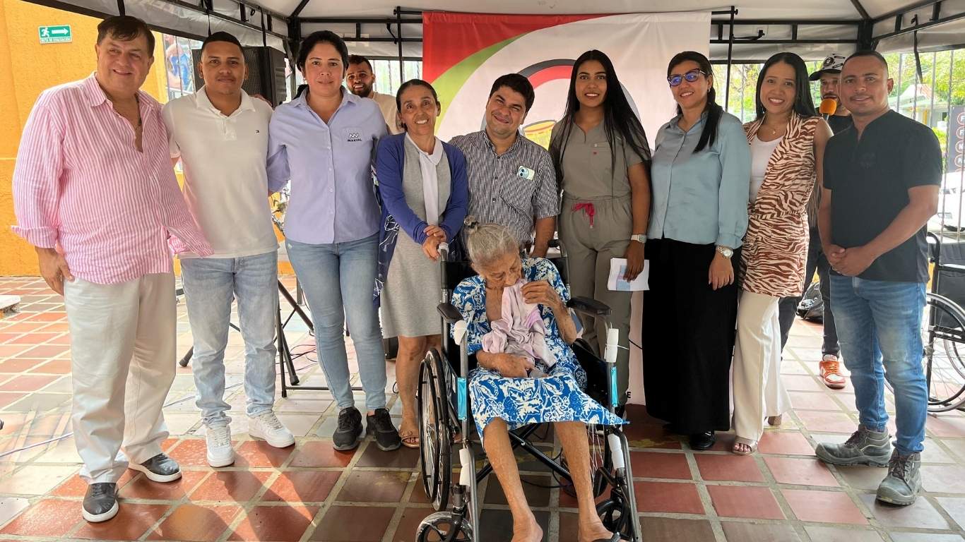 Sillas que cambian vidas: madres y personas con discapacidad recibieron donaciones en el Atlántico