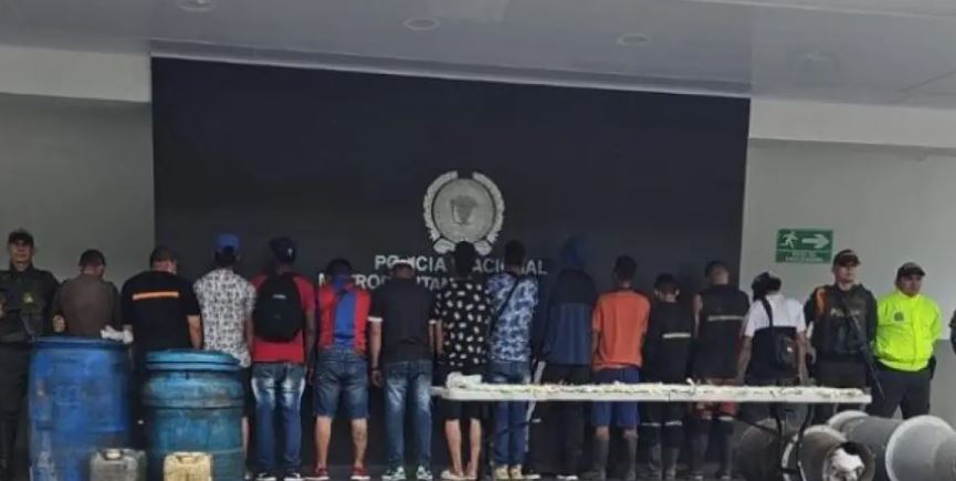 Histórica desmovilización en Tibú y operativo contra el tráfico de migrantes: Petro celebra logros en seguridad